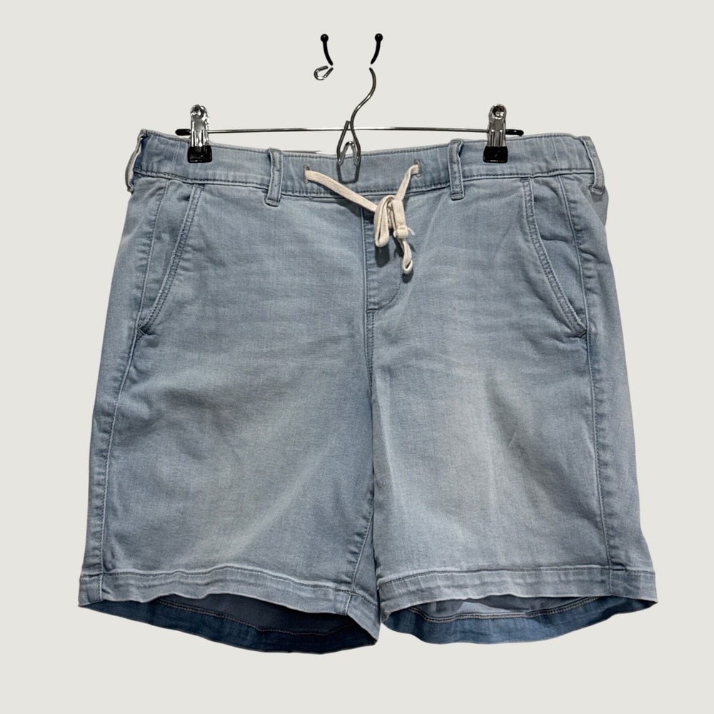 Torrid Weekend 8" Bermuda Super Soft Light Wash Denim Pull On Shorts